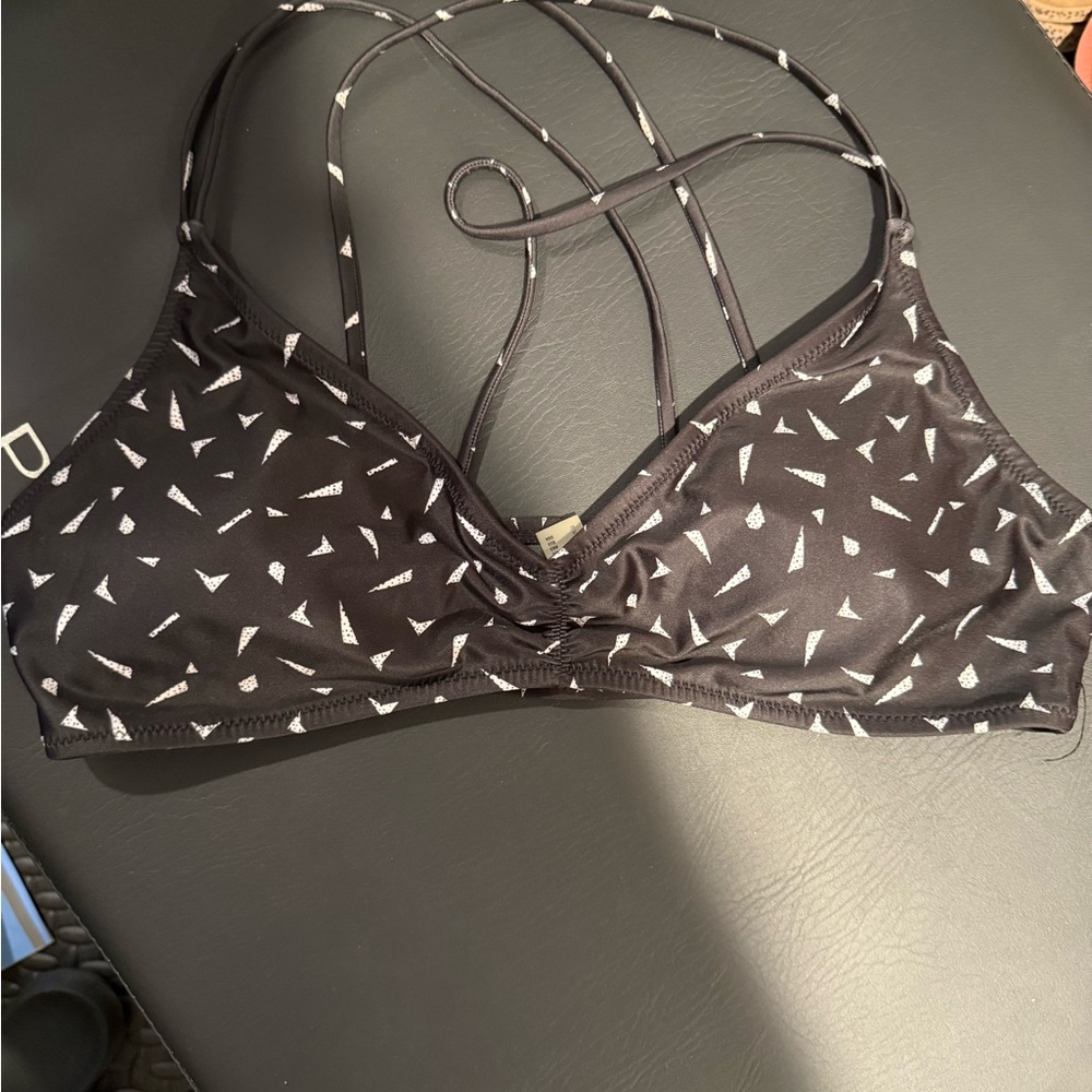 VOLCOM Black and White Patterned Bikini Top